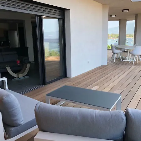 Capriona Apartment *