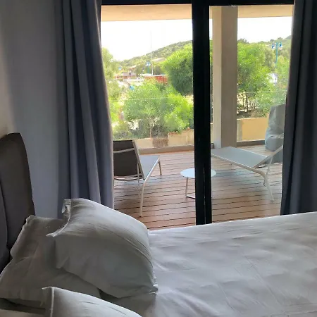 Capriona Porto Pollo